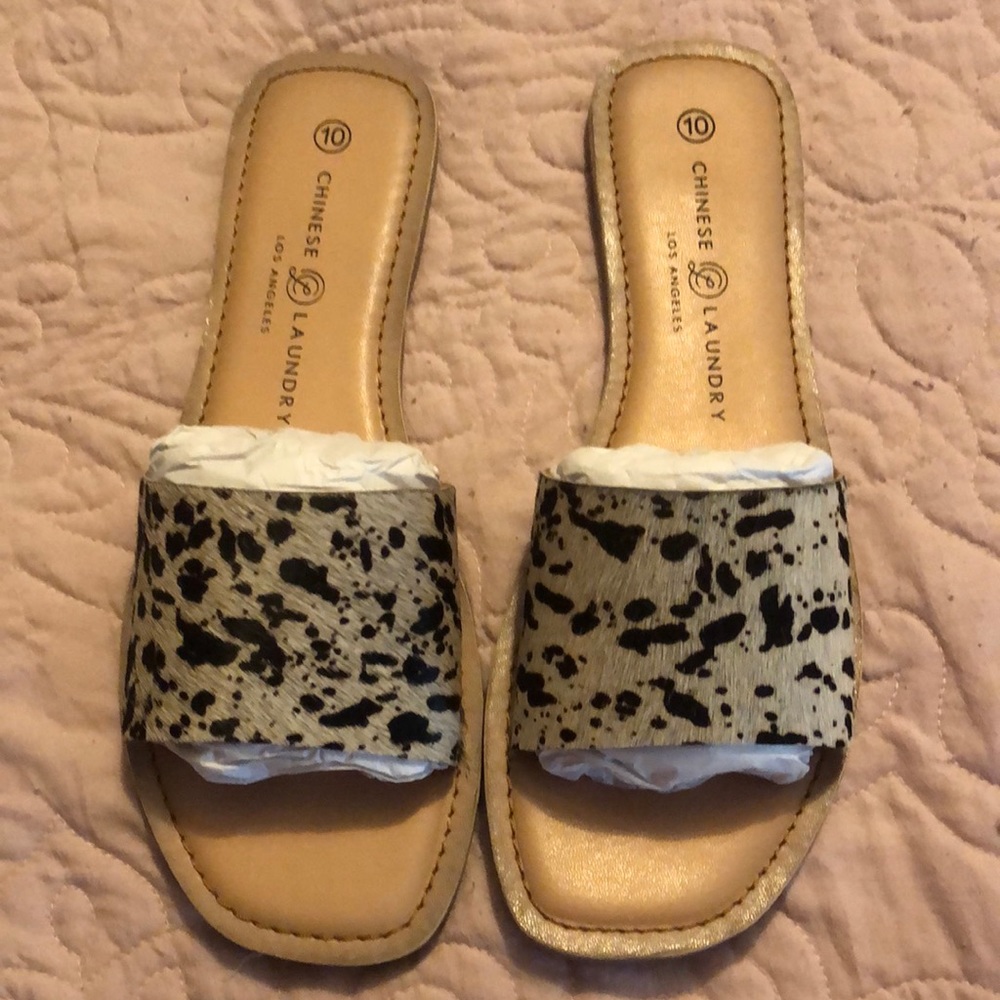Chinese Laundry Cow Print Slide shoes